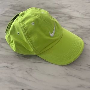 ❤️(SOLD)❤️Nike Neon Green Hat